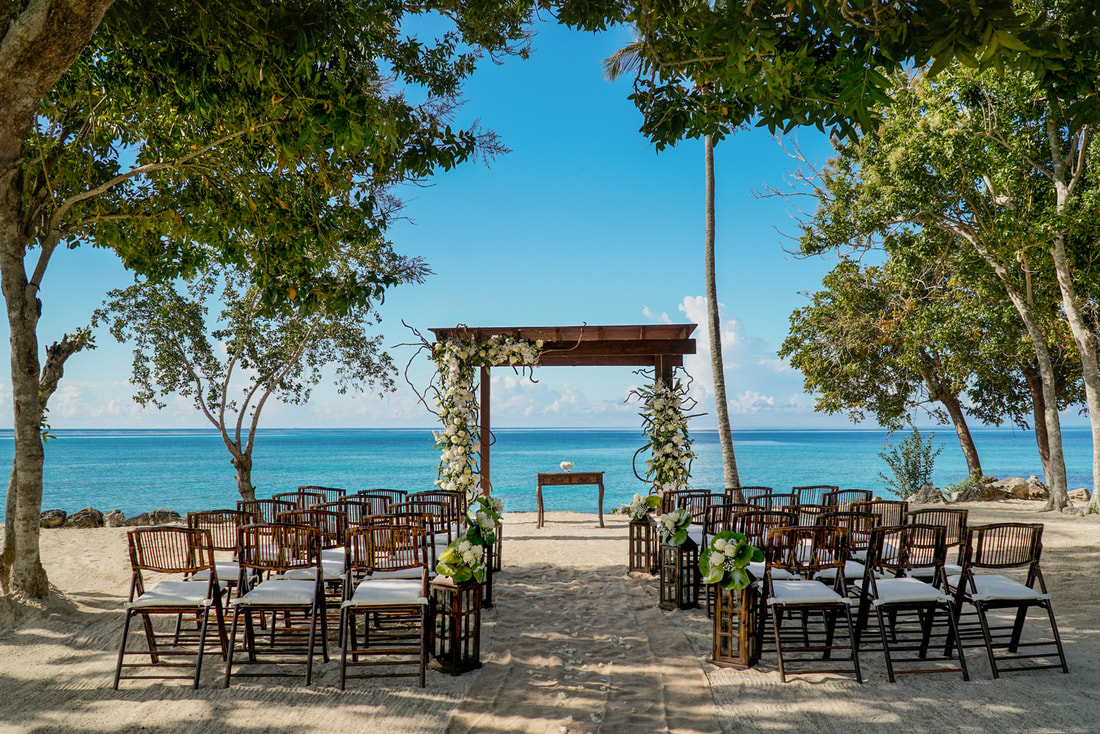 outdoor beach wedding in Dominican Republic 